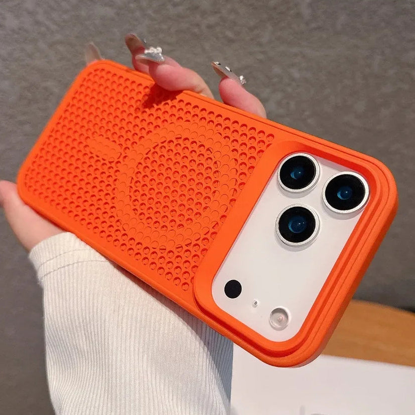 Gelochte/Wärmeableitende MagSafe/Magnet Silikon Hülle/Case für iPhone 17 Pro, 17 Pro Max | ZITOCASES®