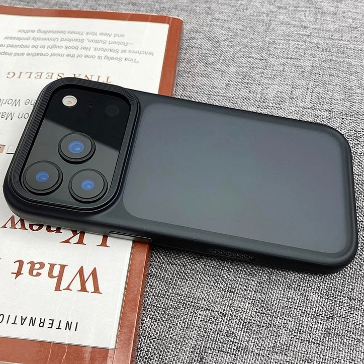 SALE | iPhone 17 Pro Max | Matte/Transparente Silikon Hülle/Case mit farbigen Akzenten | ZITOCASES®