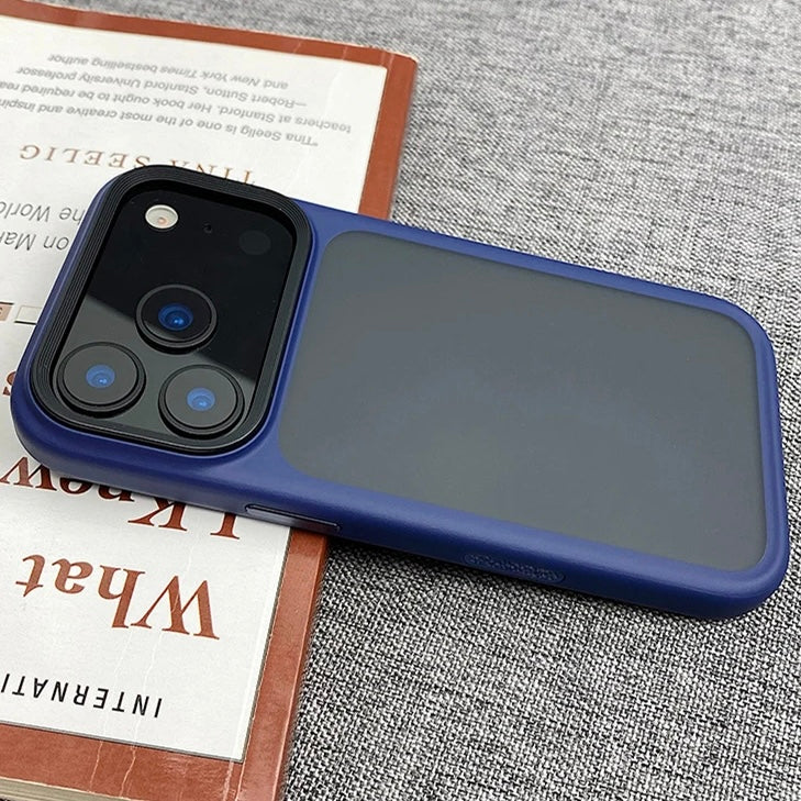 Matte/Transparente Silikon Hülle/Case mit farbigen Akzenten für iPhone 17 Pro, 17 Pro Max | ZITOCASES®