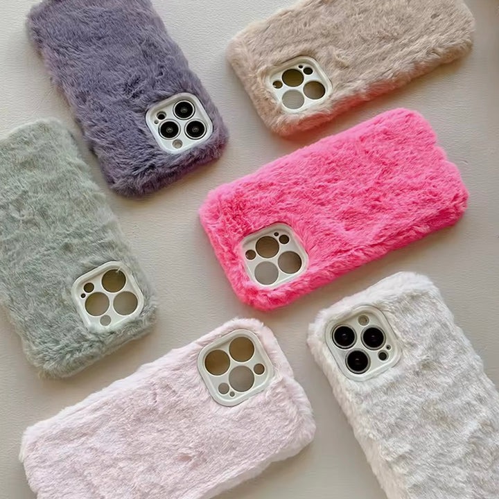 Weiche Kunstfell Winter Hülle/Case verschiedene Farben für iPhone 16, 15, 14-Serie | ZITOCASES®