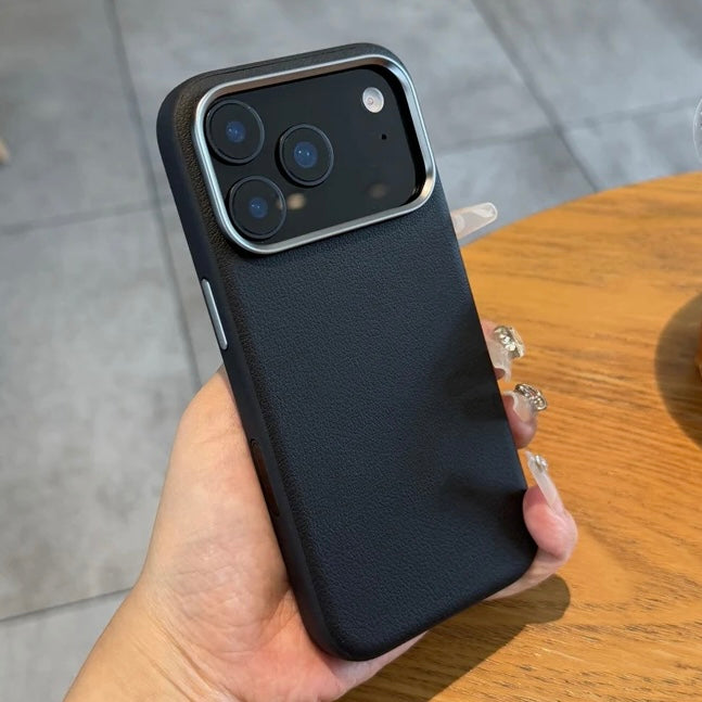 Kunstleder MagSafe/Magnet Hülle/Case mit Chrom Akzenten für iPhone 17 Pro, 17 Pro Max | ZITOCASES®