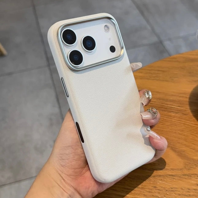 Kunstleder MagSafe/Magnet Hülle/Case mit Chrom Akzenten für iPhone 17 Pro, 17 Pro Max | ZITOCASES®