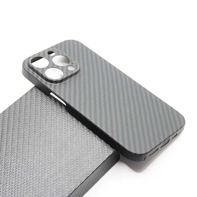 SALE | iPhone 16 Pro | Ultra dünne 0,3mm Carbon Hülle/Case | ZITOCASES®