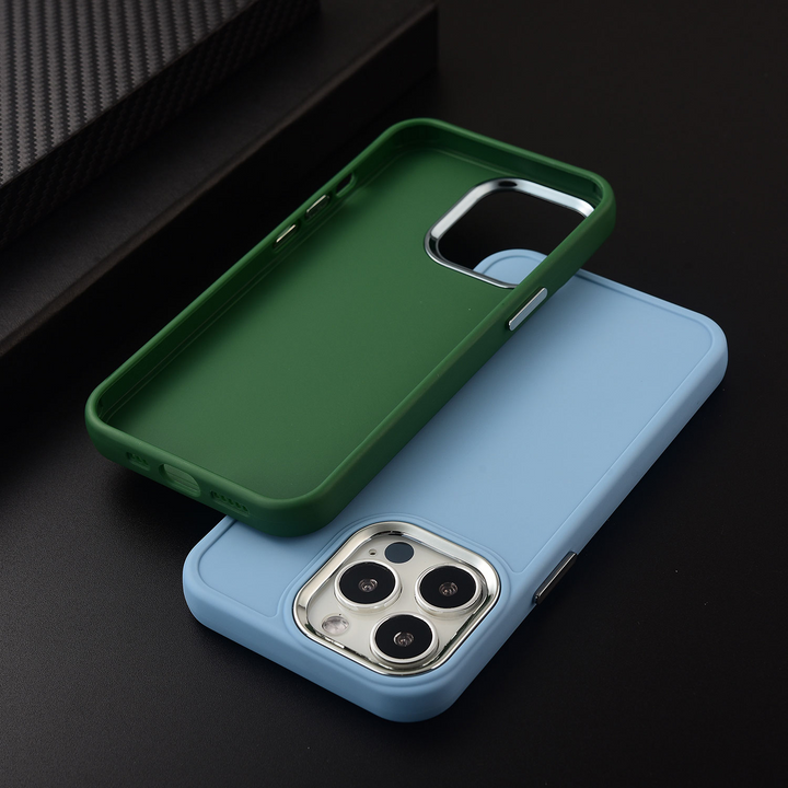 Elegante Chrom Akzente Soft Hülle/Case verschiedene Farben für iPhone 16, 15-Serie | ZITOCASES®