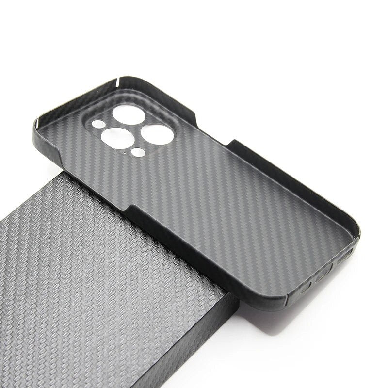 Ultra dünne 0,3mm Carbon Hülle/Case für iPhone 16, 16 Plus, 16 Pro, 16 Pro Max, 15, 15 Plus, 15 Pro, 15 Pro Max, 14, 14 Plus, 14 Pro, 14 Pro Max, 13, 13 Pro, 13 Pro Max, 13 Mini, 12, 12 Pro, 12 Pro Max, 12 Mini, SE, 11, 11 Pro, 11 Pro Max | ZITOCASES®