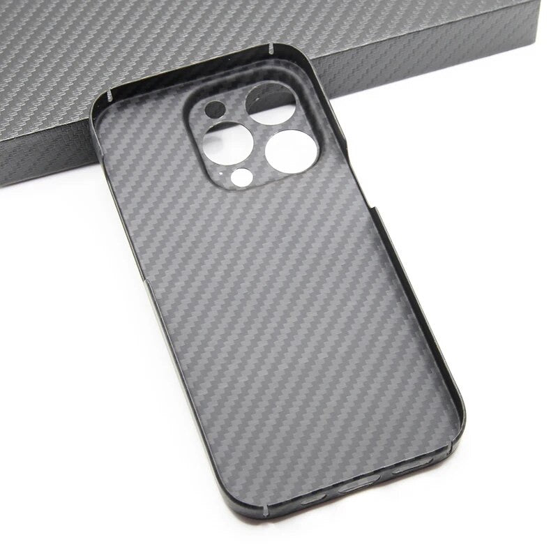 SALE | iPhone 16 Pro | Ultra dünne 0,3mm Carbon Hülle/Case | ZITOCASES®