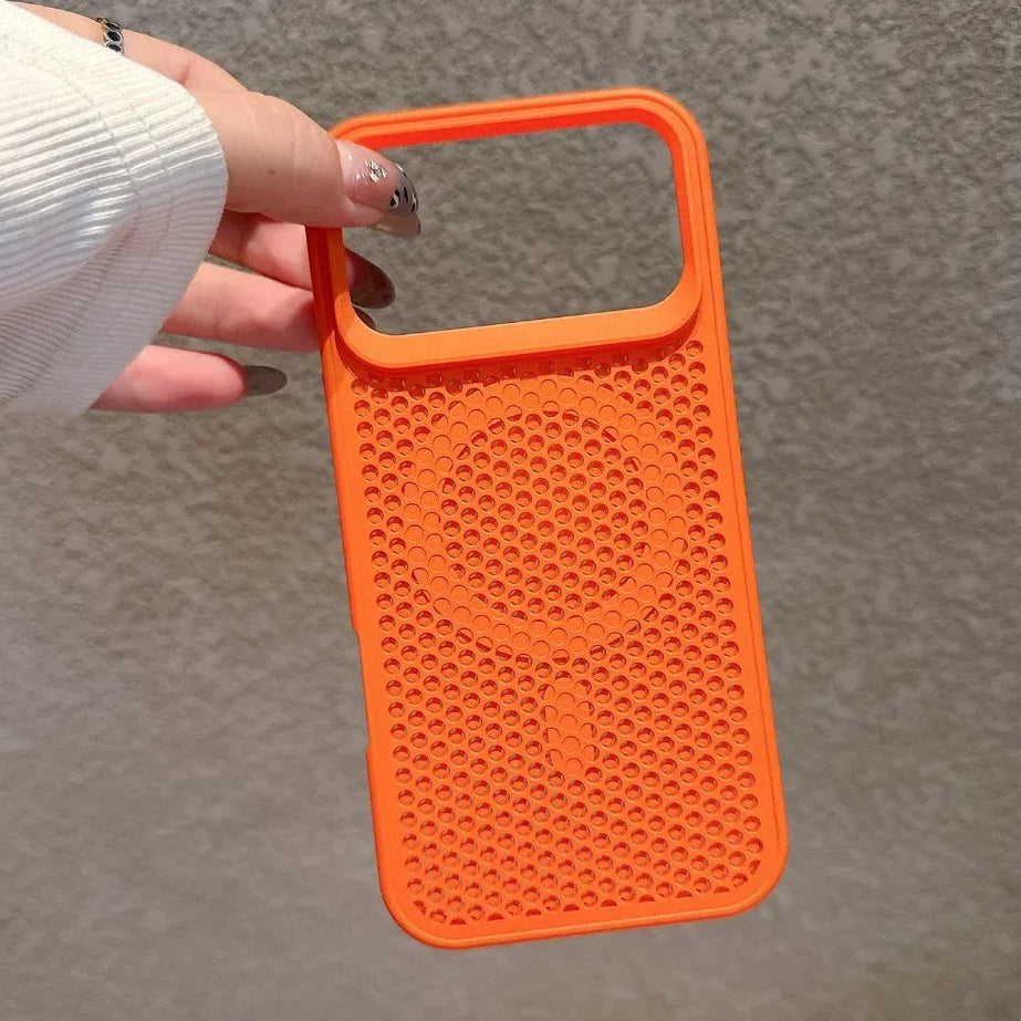 Gelochte/Wärmeableitende MagSafe/Magnet Silikon Hülle/Case für iPhone 17 Pro, 17 Pro Max | ZITOCASES®