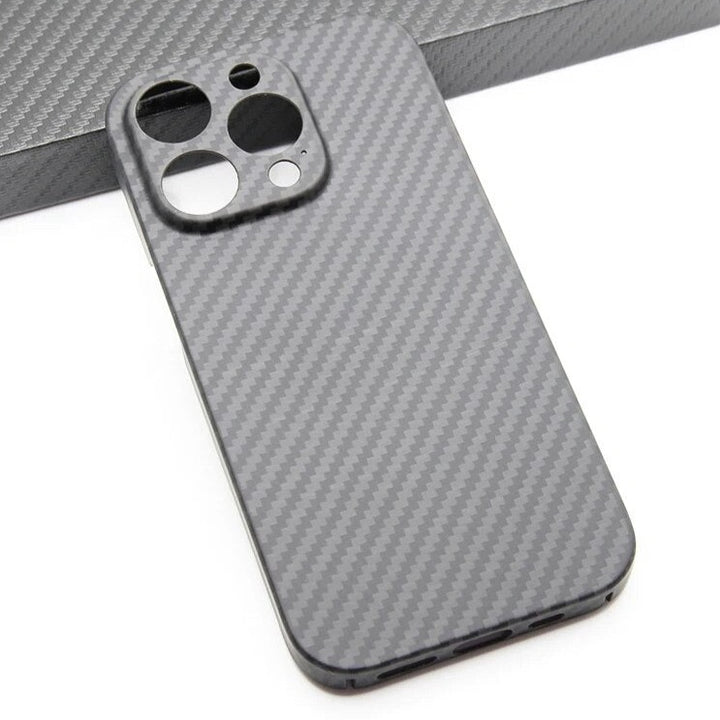 Ultra dünne 0,3mm Carbon Hülle/Case für iPhone 16, 16 Plus, 16 Pro, 16 Pro Max, 15, 15 Plus, 15 Pro, 15 Pro Max, 14, 14 Plus, 14 Pro, 14 Pro Max, 13, 13 Pro, 13 Pro Max, 13 Mini, 12, 12 Pro, 12 Pro Max, 12 Mini, SE, 11, 11 Pro, 11 Pro Max | ZITOCASES®