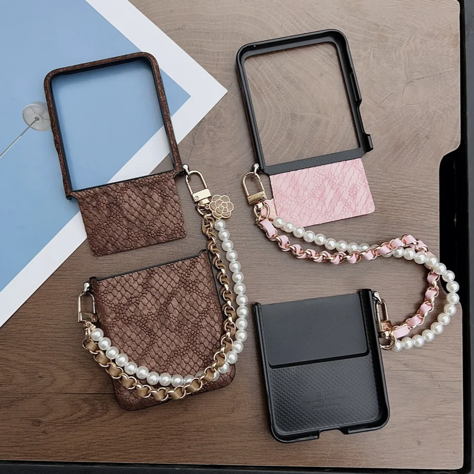 Schlangen-Leder Optik Hülle/Case (inkl. Kette) für Samsung Galaxy Z Flip 7 FE, 7, 6, 5, 4, 3 | ZITOCASES®