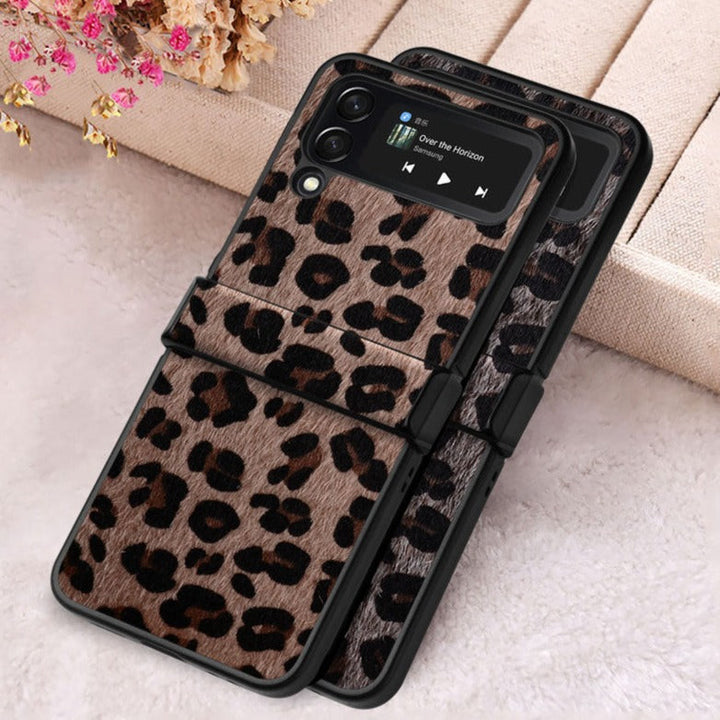 Weiche Stoff/Kunstfell Tierfell/Leopard Hülle/Case für Samsung Galaxy Z Flip 6, 5, 4, 3 | ZITOCASES®