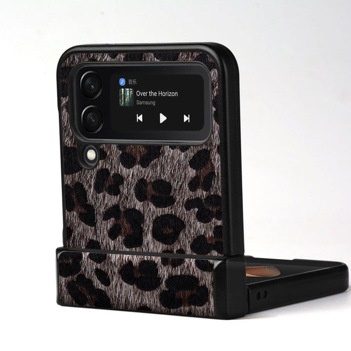 Weiche Stoff/Kunstfell Tierfell/Leopard Hülle/Case für Samsung Galaxy Z Flip 6, 5, 4, 3 | ZITOCASES®