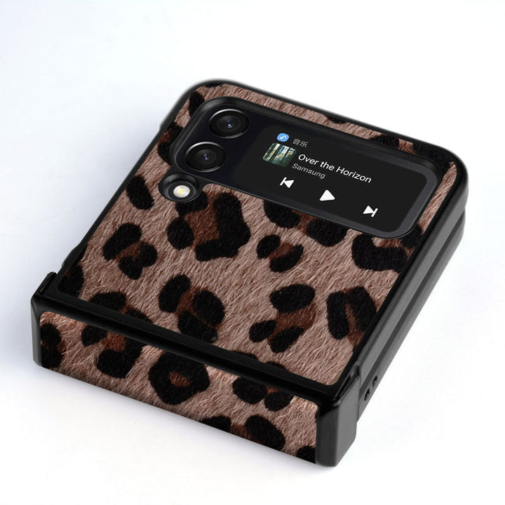 Weiche Stoff/Kunstfell Tierfell/Leopard Hülle/Case für Samsung Galaxy Z Flip 6, 5, 4, 3 | ZITOCASES®