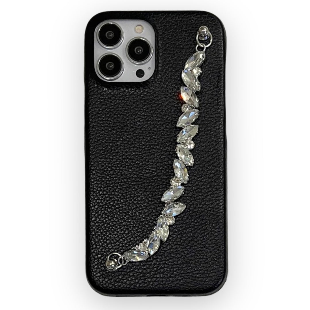 Elegante Kunstleder Hülle/Case (inkl. Diamant Kette) für iPhone 16, 16 Plus, 16 Pro, 16 Pro Max, 16e, 15, 15 Plus, 15 Pro, 15 Pro Max, 14, 14 Plus, 14 Pro, 14 Pro Max, 13, 13 Pro, 13 Pro Max, 13 Mini, 12, 12 Pro, 12 Pro Max, 12 Mini, SE, 11, 11 Pro | ZITOCASES®