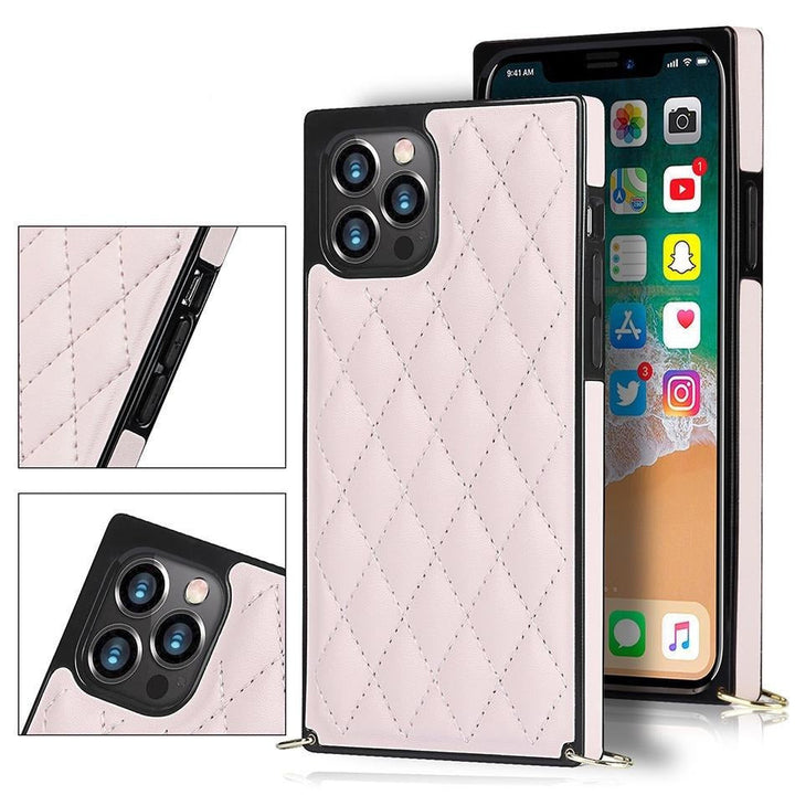 Karierte Kunstleder Hülle/Case zum Umhängen (Inkl. Edelstahl Kordel) für iPhone 16, 16 Plus, 16 Pro, 16 Pro Max, 15, 15 Plus, 15 Pro, 15 Pro Max, 14, 14 Plus, 14 Pro, 14 Pro Max, 13, 13 Pro, 13 Pro Max, 13 Mini, 12, 12 Pro, 12 Pro Max, 12 Mini, SE, 11 | ZITOCASES®